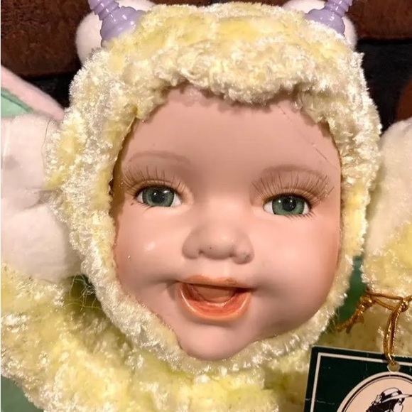 4 brand new Geppedo porcelain dolls - Picture 16 of 16